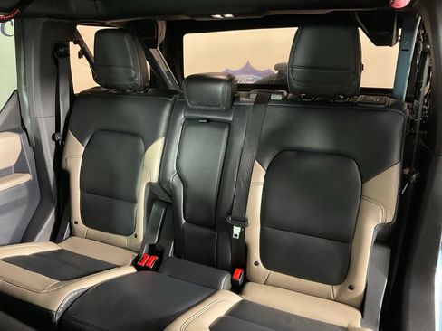 Certified 2023 Ford Bronco Wildtrak AWD/4WD image 16