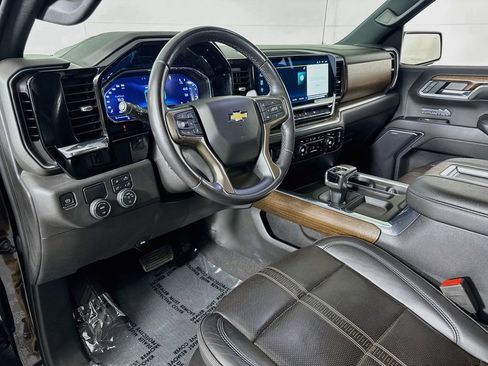 Used 2022 Chevrolet Silverado 1500 High Country RWD image 9