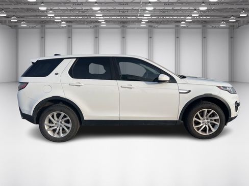 Used 2019 Land Rover Discovery Sport HSE image 4