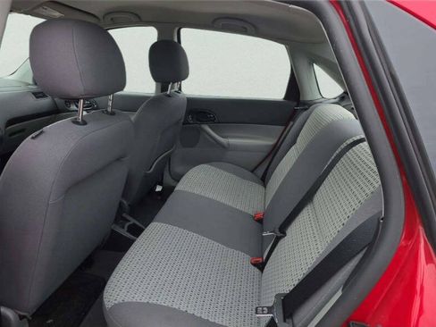 Used 2007 Ford Focus SE FWD image 9