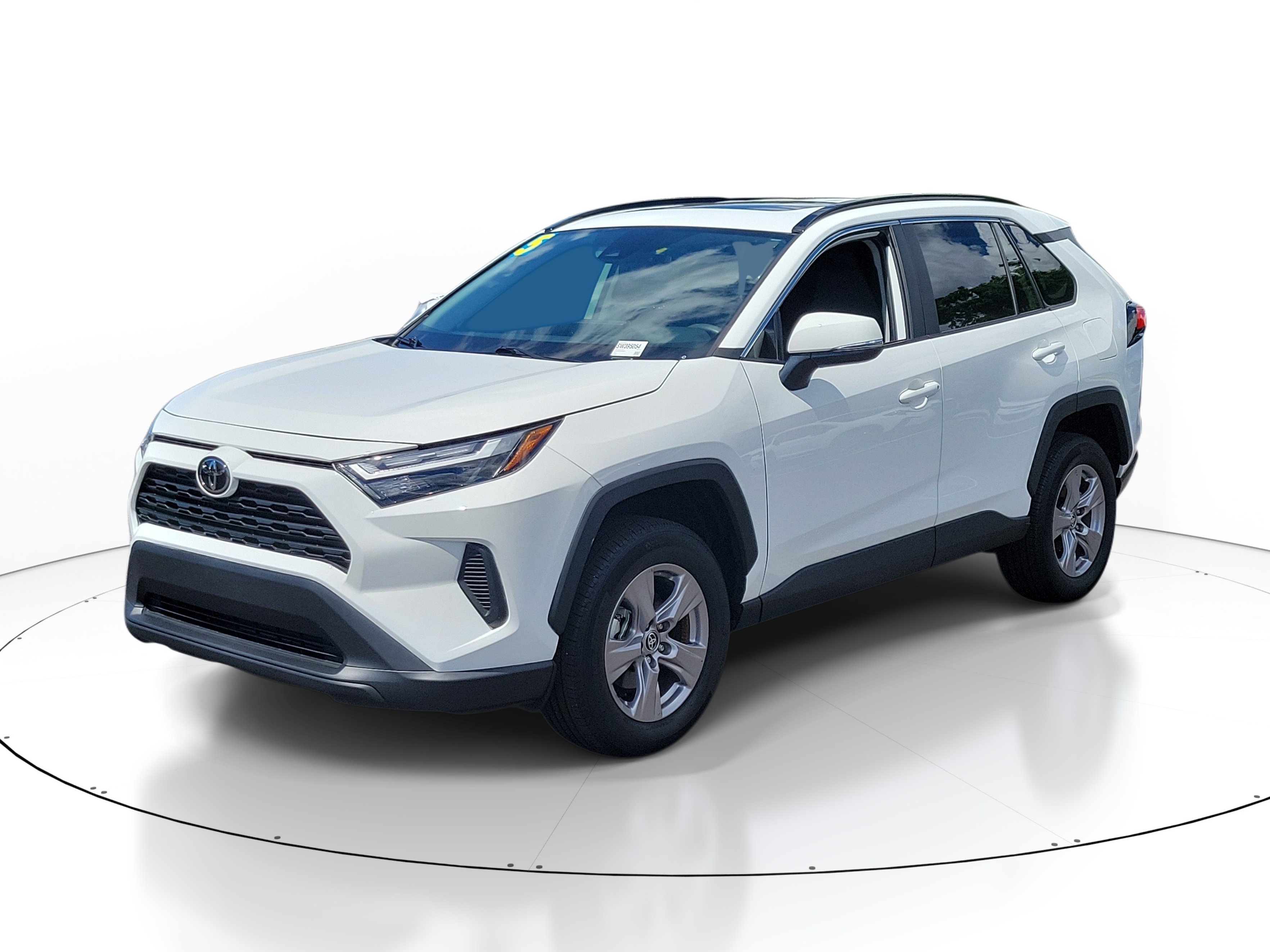 Used 2025 Toyota RAV4 XLE w/ Convenience Package FWD image 3