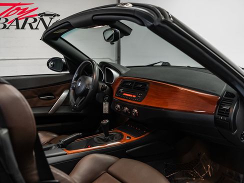 Used 2007 BMW M Roadster image 54