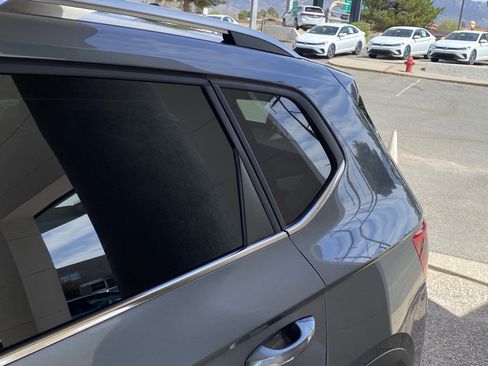 Used 2022 Volkswagen Taos SE image 46