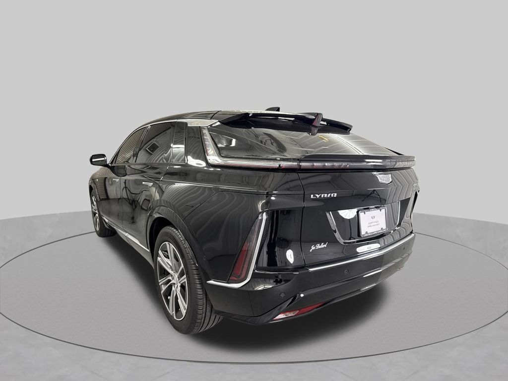 Certified 2024 Cadillac Lyriq Luxury w/ LPO, Floor Liner Package RWD image 29