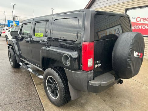Used 2007 HUMMER H3 Adventure image 7