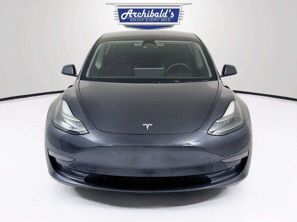 Used 2023 Tesla Model 3 Standard Range RWD image 2