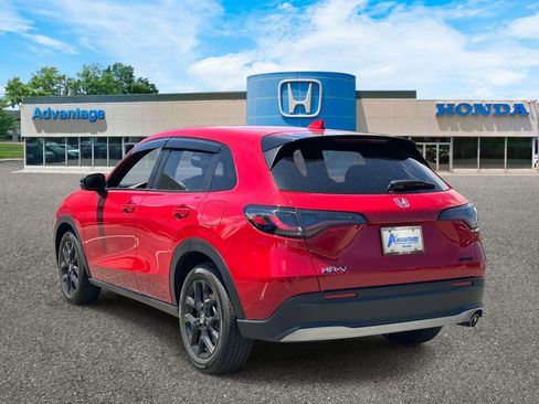 Certified 2025 Honda HR-V Sport image 5