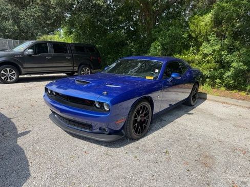 Used 2021 Dodge Challenger R/T Scat Pack w/ Driver Convenience Group RWD image 6