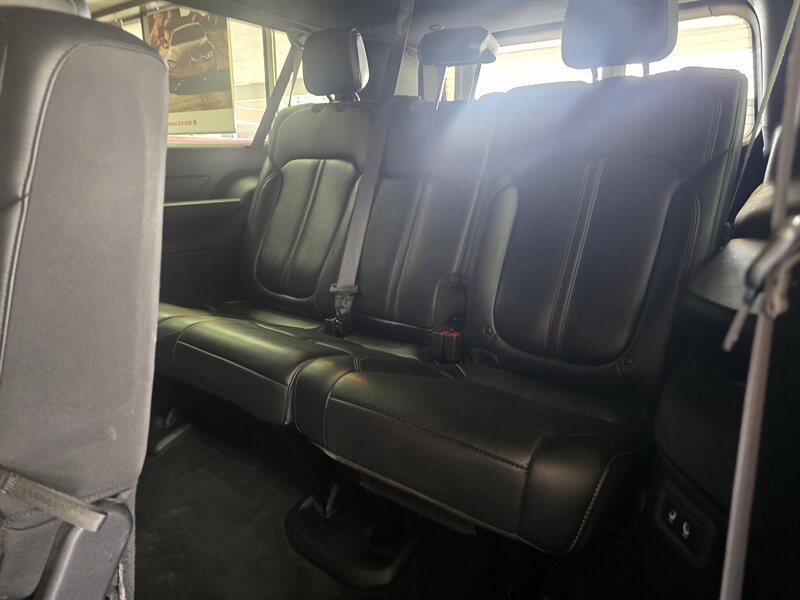 Used 2023 Jeep Wagoneer L Series III RWD image 13