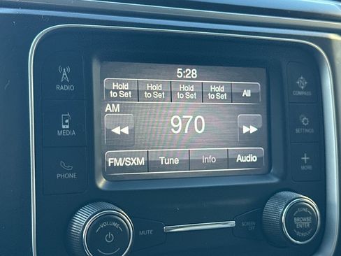 Used 2022 RAM 1500 Classic SLT image 18