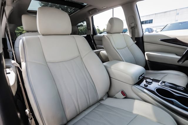 Used 2017 INFINITI QX60 Luxe w/ Deluxe Technology Package AWD/4WD image 57