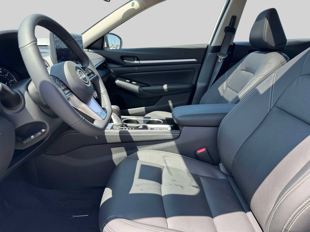 Certified 2025 Nissan Altima 2.5 SL FWD image 14
