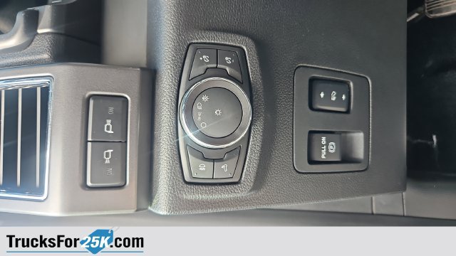 Used 2018 Ford F150 XLT w/ Equipment Group 302A Luxury AWD/4WD image 33