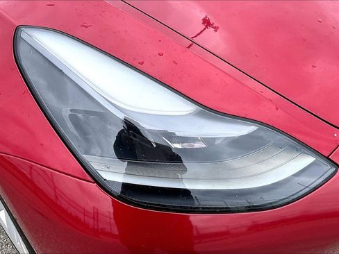 Used 2022 Tesla Model 3 Standard Range image 39