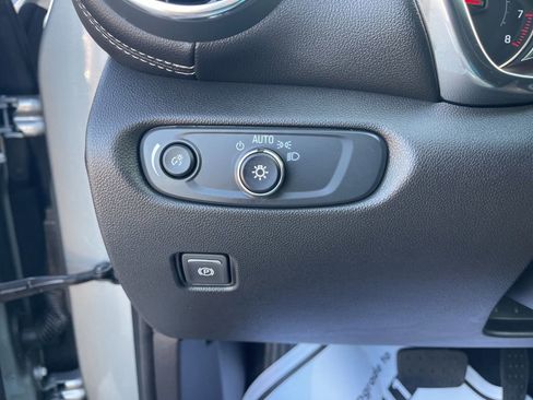 Certified 2024 Chevrolet Blazer LT w/ Convenience Package image 17