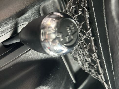 Used 2018 Jeep Wrangler Unlimited Sport S image 25