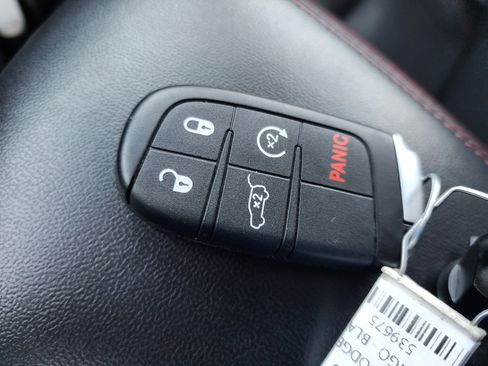 Used 2025 Dodge Durango GT AWD/4WD image 30