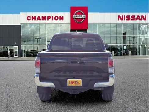 Used 2021 Toyota Tacoma TRD Off-Road image 6