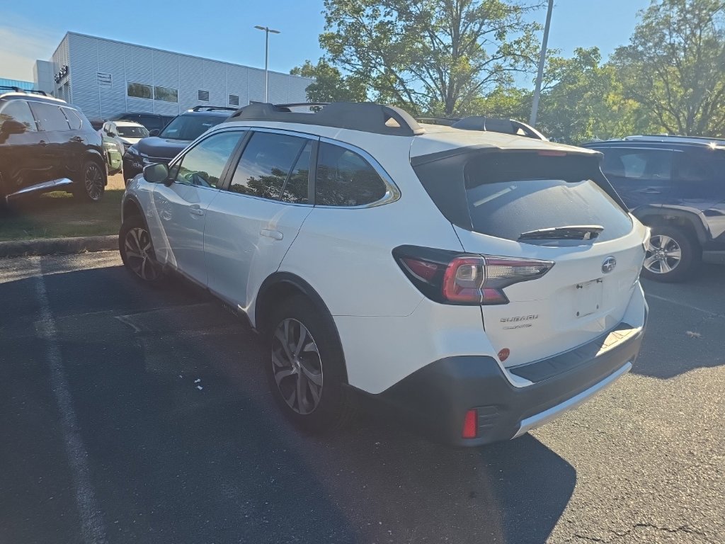 Used 2022 Subaru Outback Limited AWD/4WD image 4