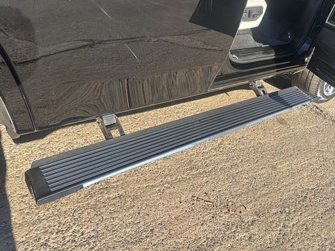 Used 2023 Jeep Wagoneer Series III w/ Premium Group I image 51