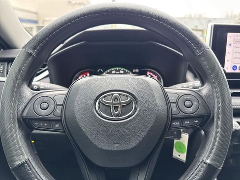 Used 2023 Toyota RAV4 LE image 17