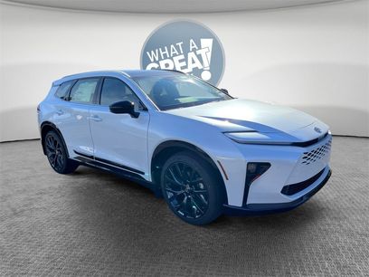 New 2025 Toyota Crown Signia