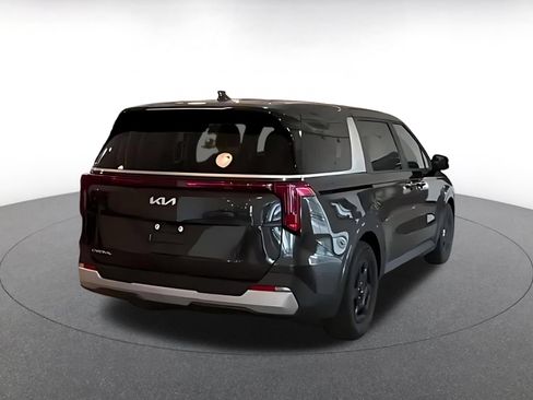 Used 2026 Kia Carnival FWD image 12