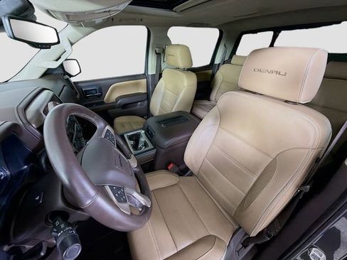 Used 2017 GMC Sierra 1500 Denali w/ Denali Ultimate Package image 11