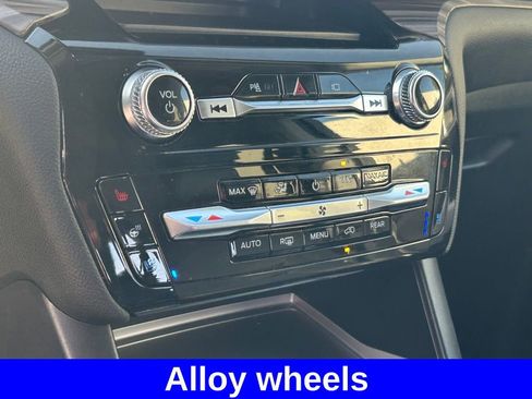 Certified 2023 Ford Explorer Limited image 36