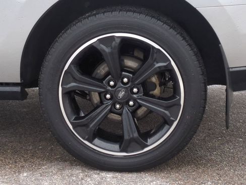 Used 2023 Ford Expedition Limited image 14