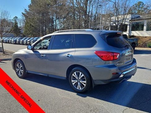 Used 2017 Nissan Pathfinder SL w/ SL Tech Package image 6