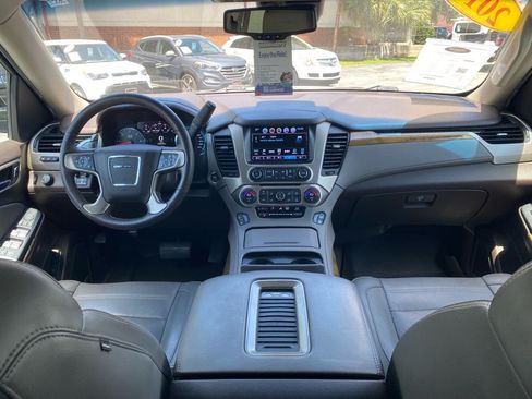 Used 2017 GMC Yukon XL Denali w/ Open Road Package RWD image 14