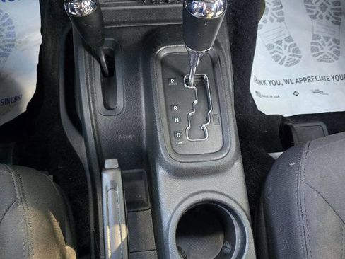 Used 2017 Jeep Wrangler Sport w/ Connectivity Group image 15