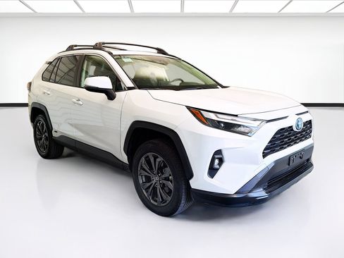 Used 2023 Toyota RAV4 XLE Premium AWD/4WD image 3