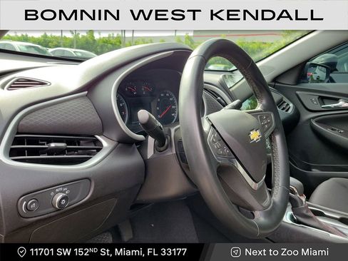 Used 2023 Chevrolet Malibu RS image 8