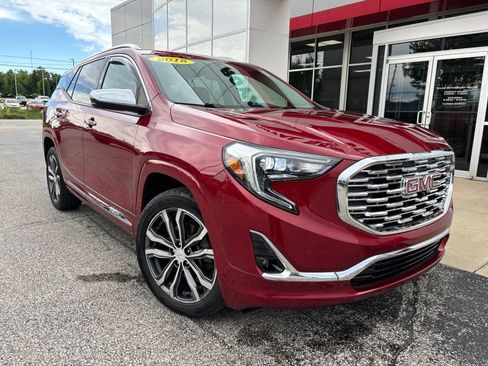 Used 2018 GMC Terrain Denali w/ Advanced Safety Package FWD image 1