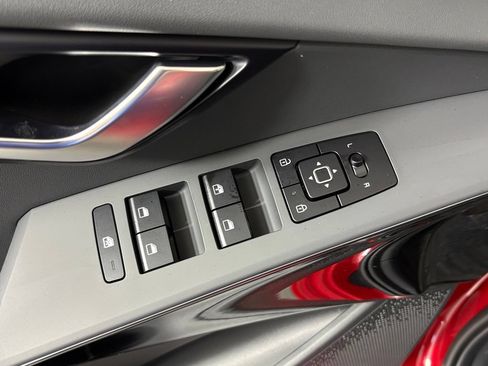 New 2026 Kia Niro EX FWD image 15