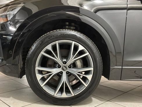 Used 2023 Audi Q8 Premium w/ Convenience Package AWD/4WD image 16