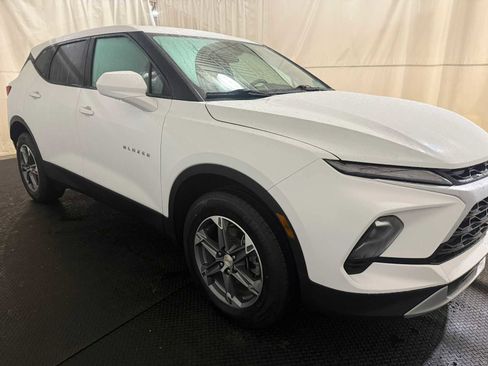 Used 2023 Chevrolet Blazer LT image 10