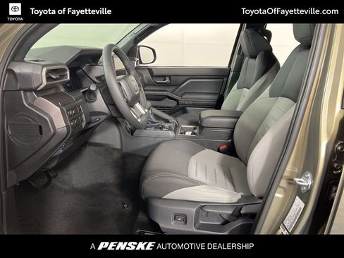 Certified 2025 Toyota Tacoma TRD Off-Road image 21