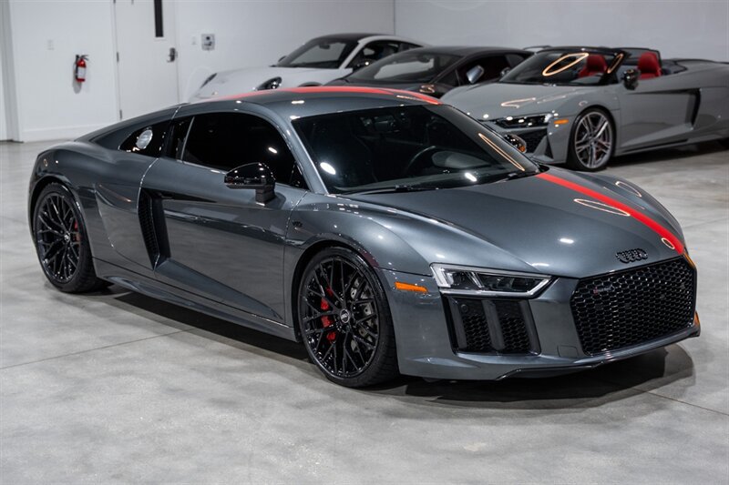 Used 2018 Audi R8 V10 RWD image 8