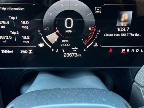 Used 2025 GMC Yukon Denali image 28