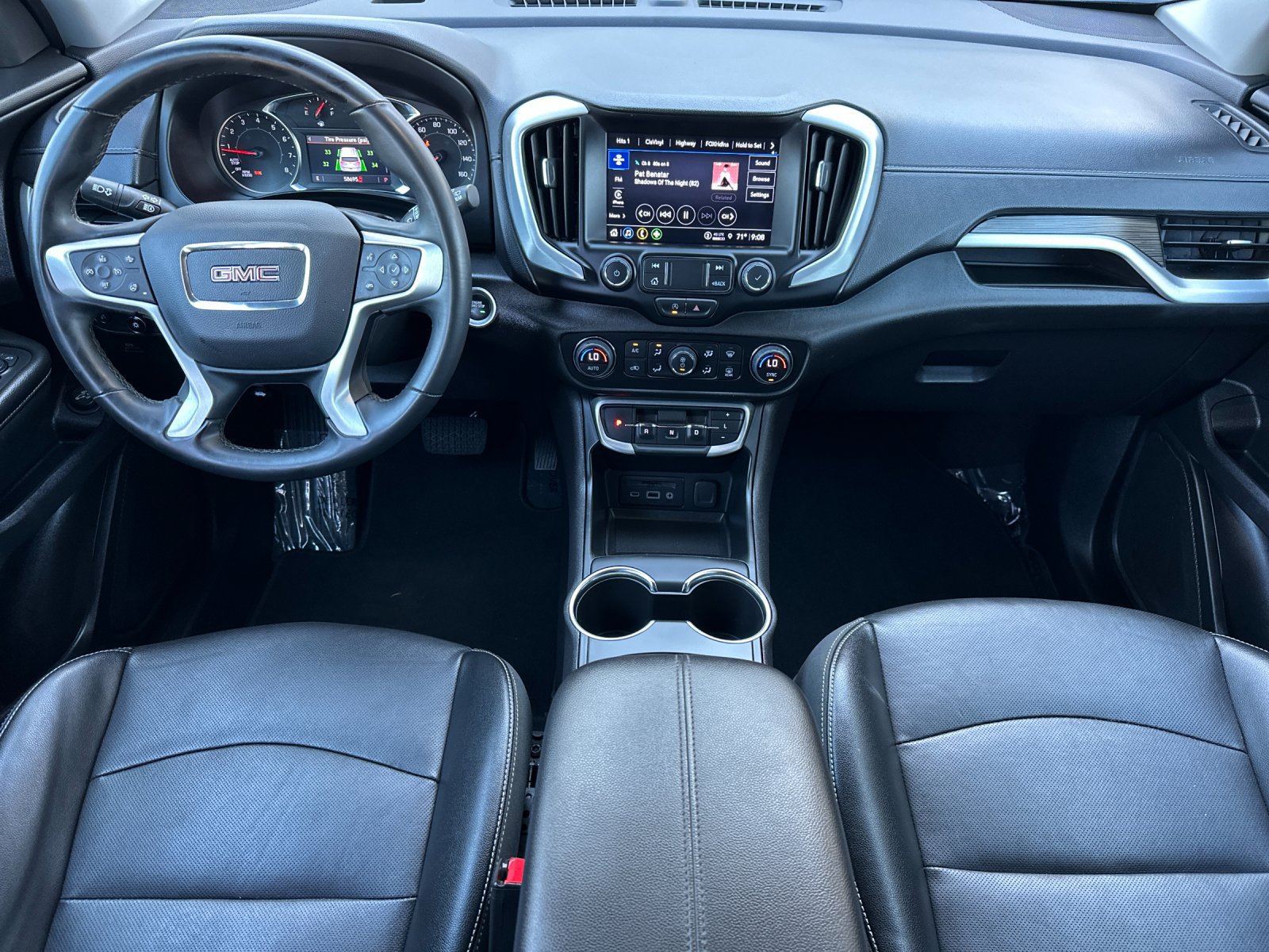 Used 2024 GMC Terrain SLT AWD/4WD image 12
