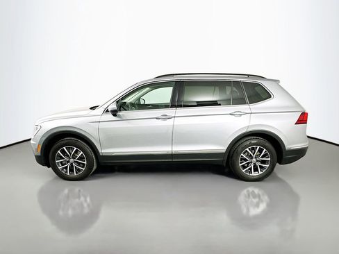 Used 2020 Volkswagen Tiguan SE image 8