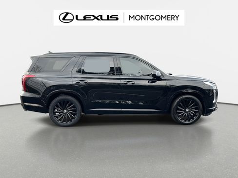Used 2024 Hyundai Palisade Calligraphy image 3