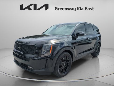 Used 2022 Kia Telluride SX w/ Nightfall Edition Package AWD/4WD image 9
