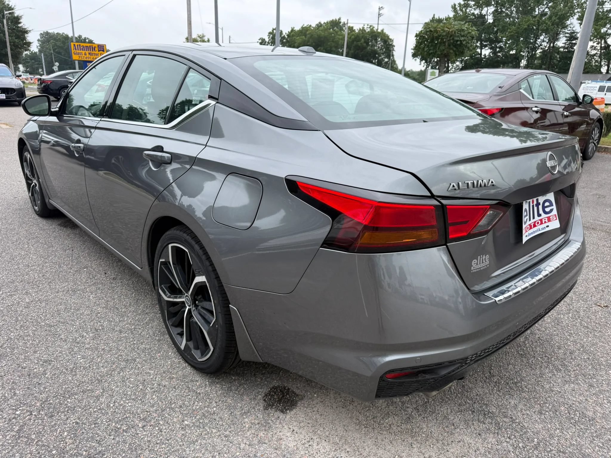 Used 2023 Nissan Altima 2.5 SR w/ SR Premium Package FWD image 5