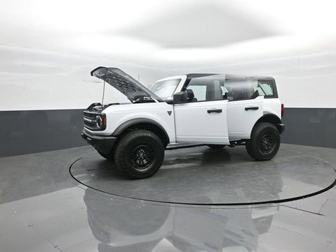 New 2026 Ford Bronco 4-Door AWD/4WD image 36