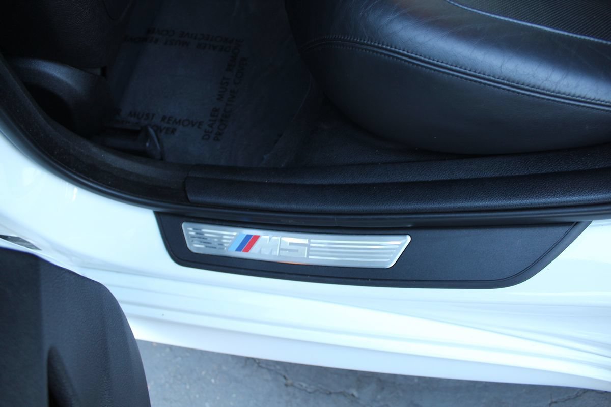 Used 2015 BMW M5 RWD image 26