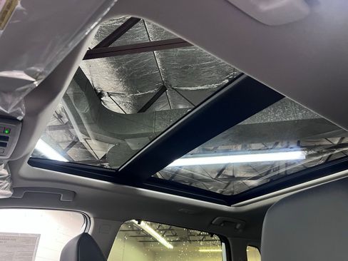 Certified 2025 Nissan Rogue SV w/ SV Premium Package image 24